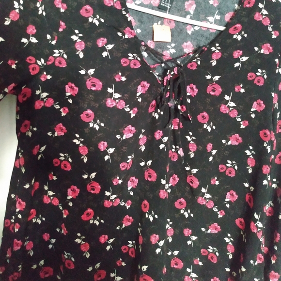 Blouse - Picture 5 of 6